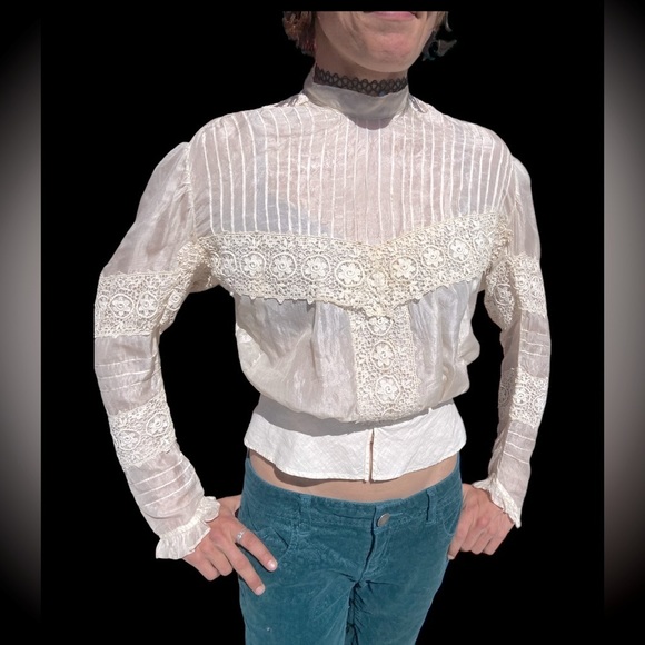Edwardian 00 Cream Silk Blouse